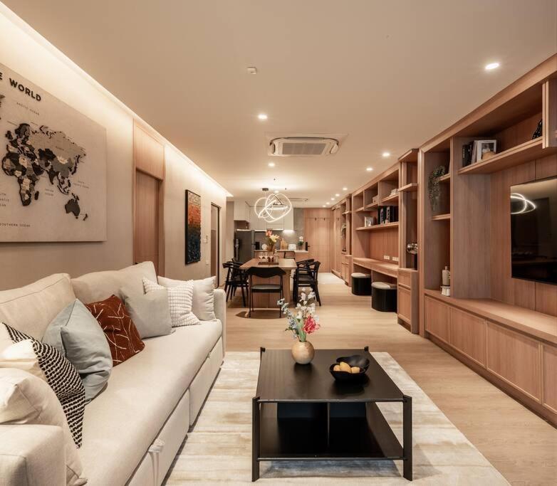 Sukhumvit 1 Blissful Rest Near Bumrungrad Apartment Makkasan