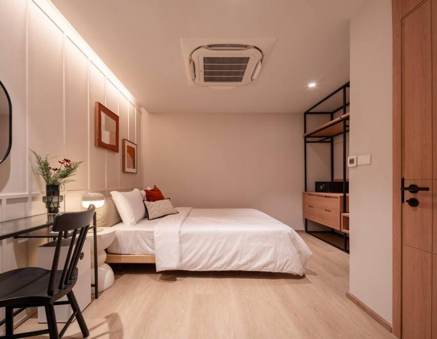 Sukhumvit 1 Blissful Rest Near Bumrungrad Apartment Makkasan